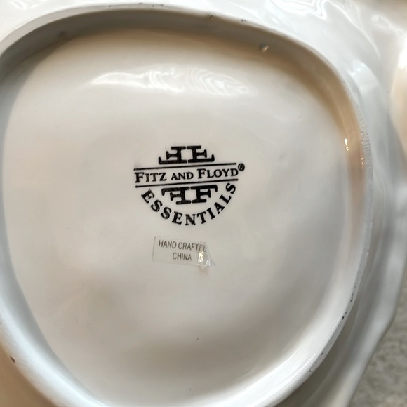 Set of 2 Fitz & Floyd Essentials Gypsy Chicks Chicken Bird Fiesta Whimsical Bowl - Picture 2 of 4